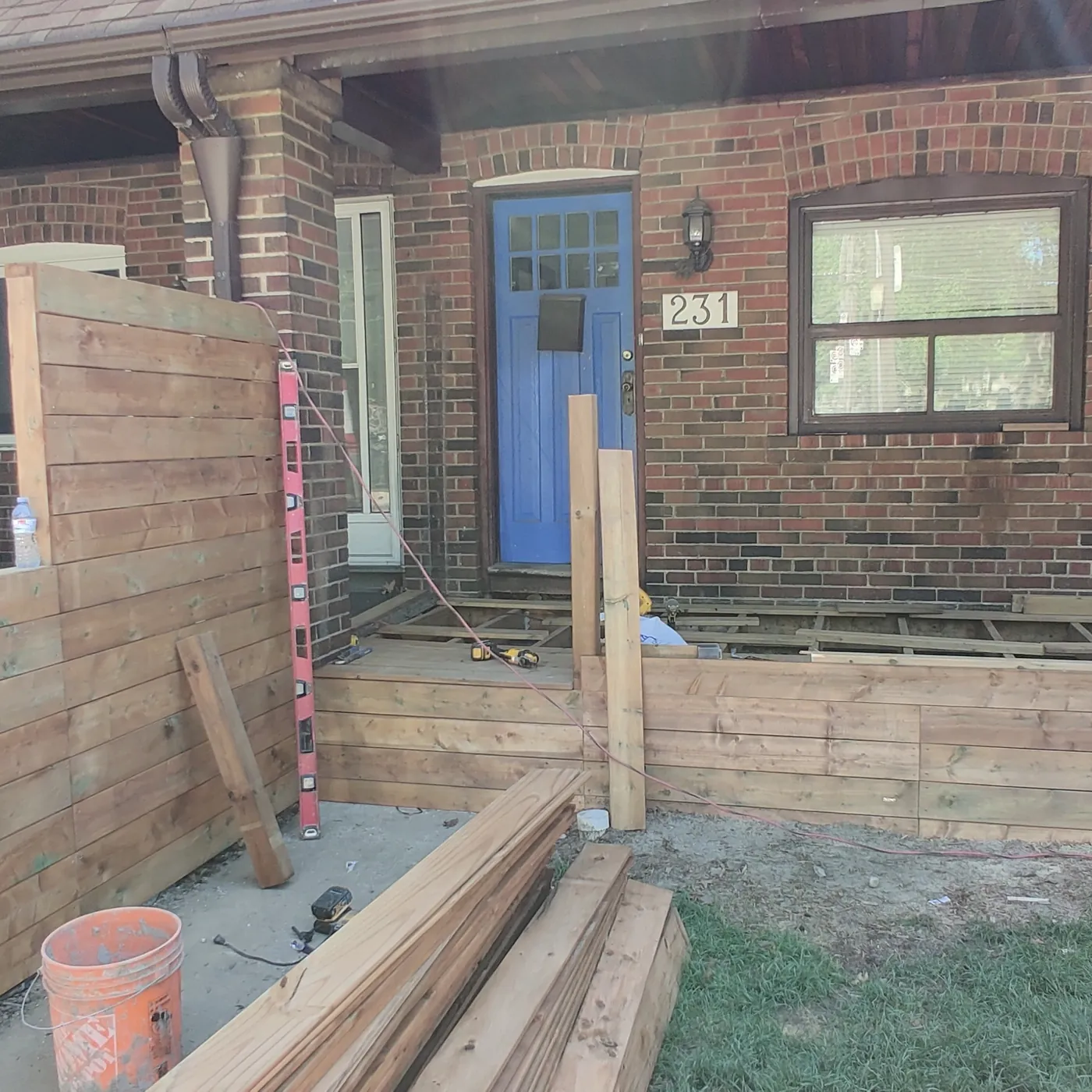 First courses of the cedar privacy screen on the new frame, Toronto